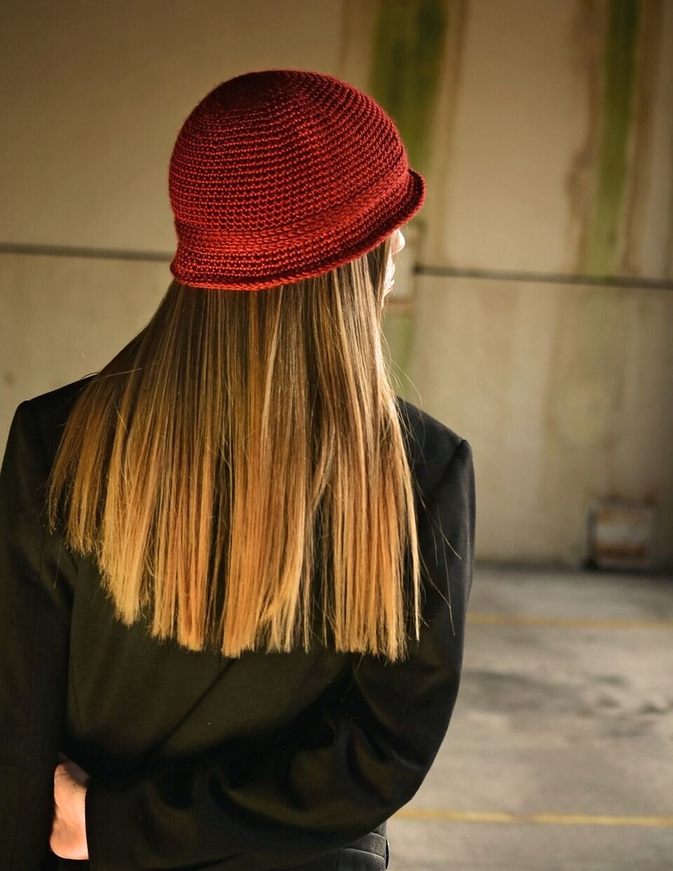 Autumn Red Hat/Beanie Hat/Cloche/Hat/Beanie/Autumn Red Cloche (fits Teen/Small Adult and Medium Adult)