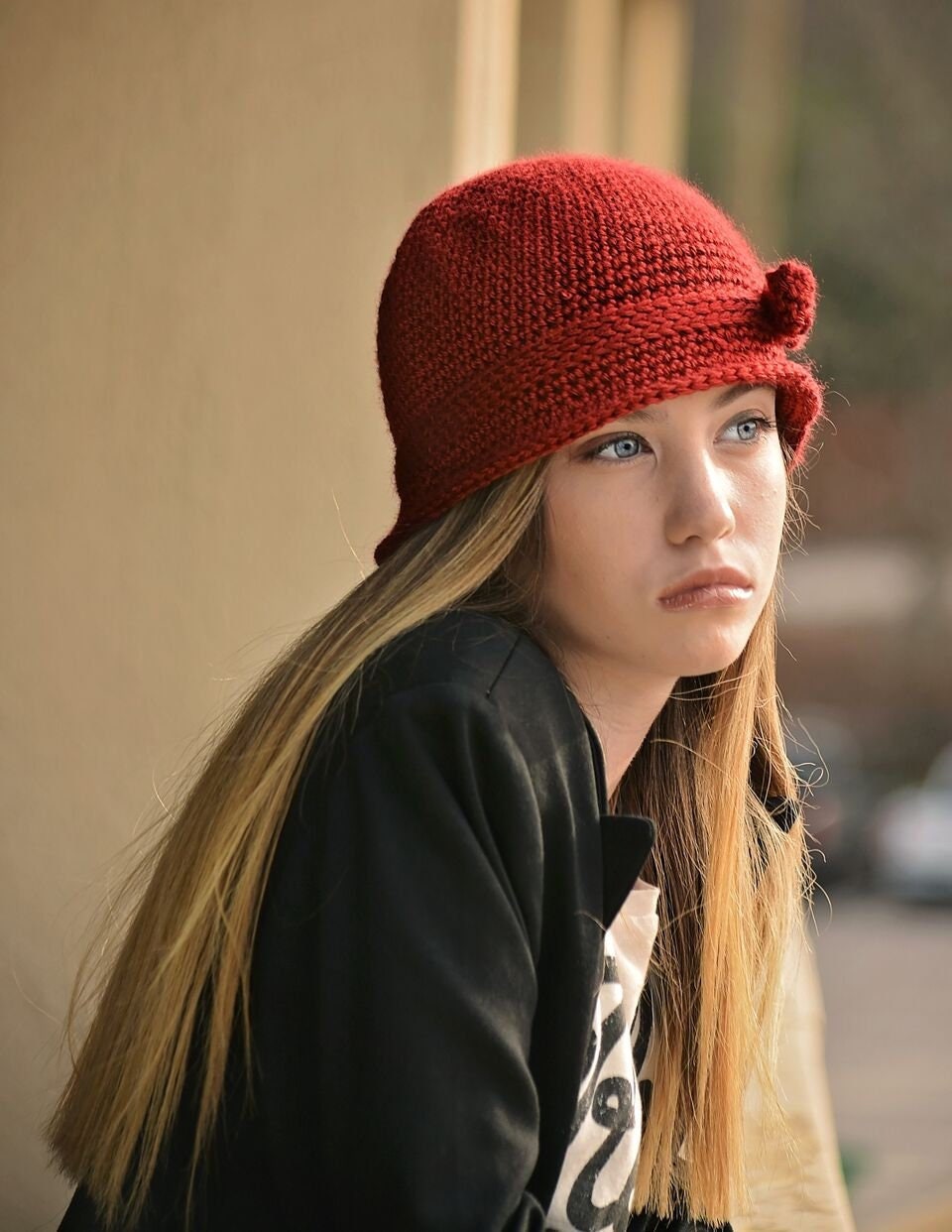 Autumn Red Hat/Beanie Hat/Cloche/Hat/Beanie/Autumn Red Cloche (fits Teen/Small Adult and Medium Adult)