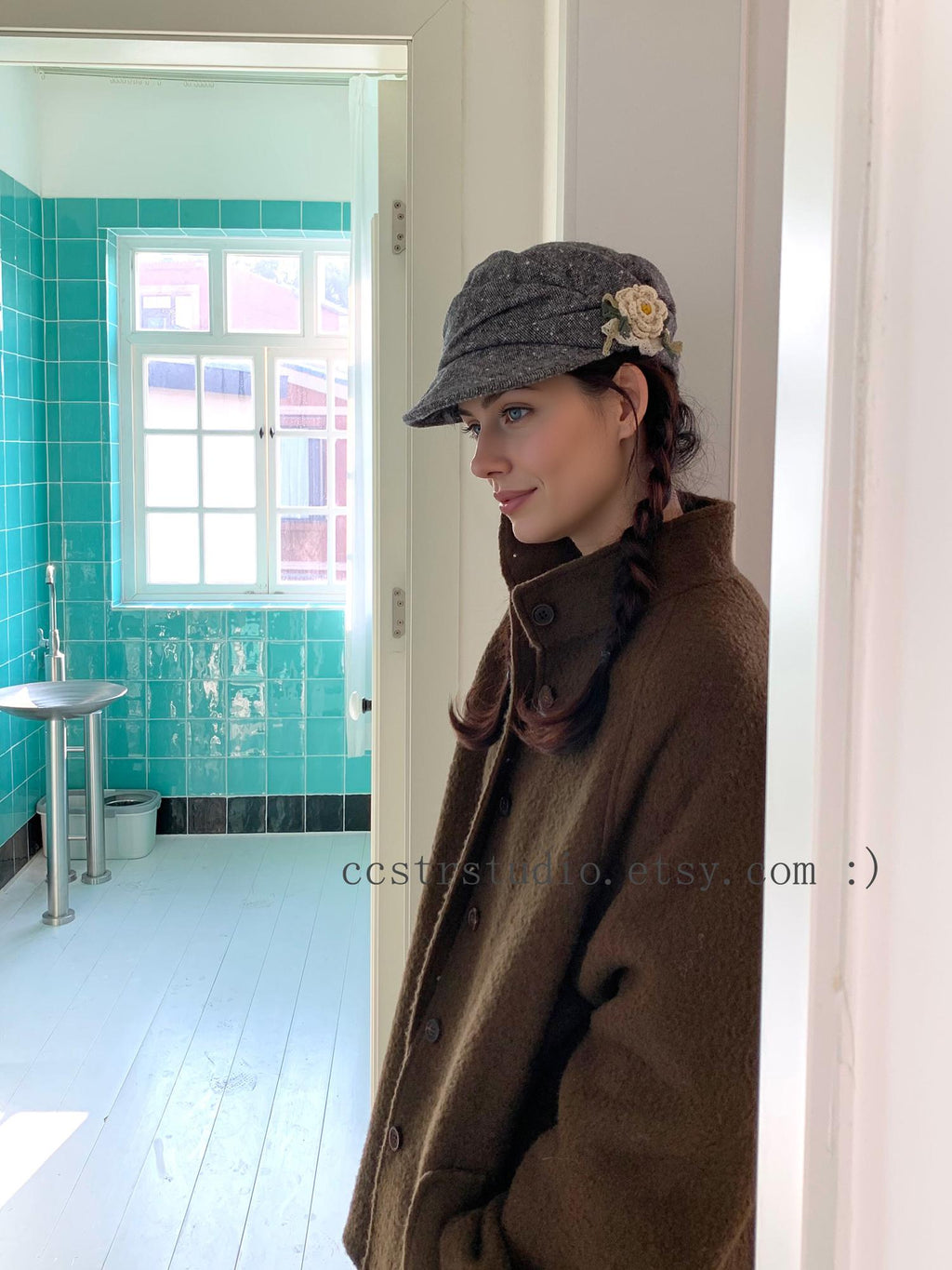 Gray Wool Newsboy Cap, Floral Appliqué, Adjustable Winter Hat