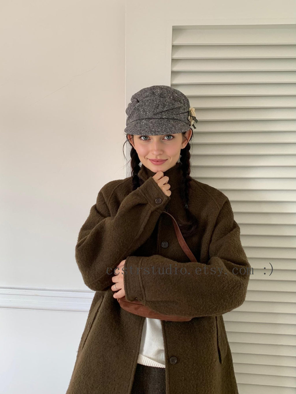 Gray Wool Newsboy Cap, Floral Appliqué, Adjustable Winter Hat